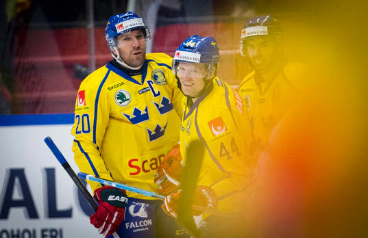 Sveriges Nicklas Danielsson gör 1-0