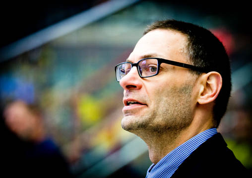 Sveriges assisterande tränare Peter Popovic