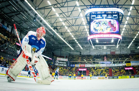 Finlands målvakt Ville Husso