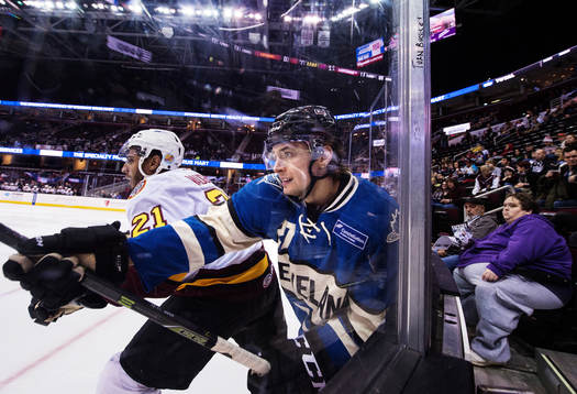 Bläddra bland fler bilder av Ishockey, AHL, Lake Erie Monsters - Chicago Wolves