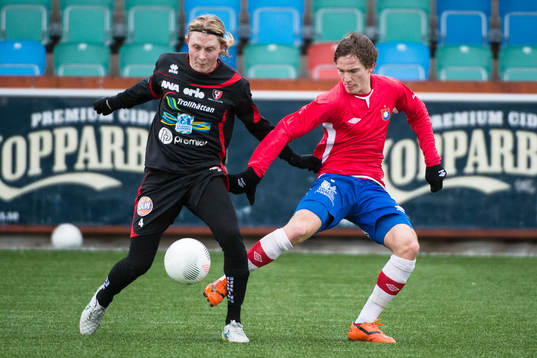 Trollhättans Oscar Enher och Örgrytes Jakob Lindström