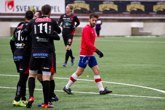 Trollhättans Josef Daoud, Kenan Mehovic  och målskytten