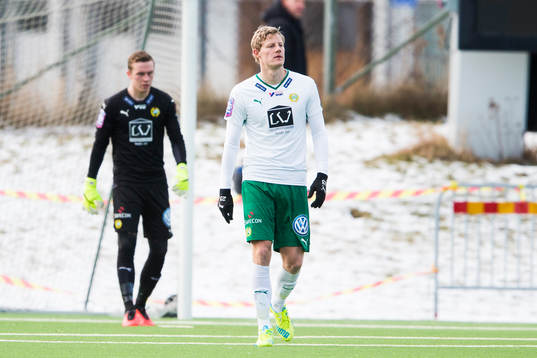 Hammarbys målvakt Ögmundur Kristinsson och Lars Saetra