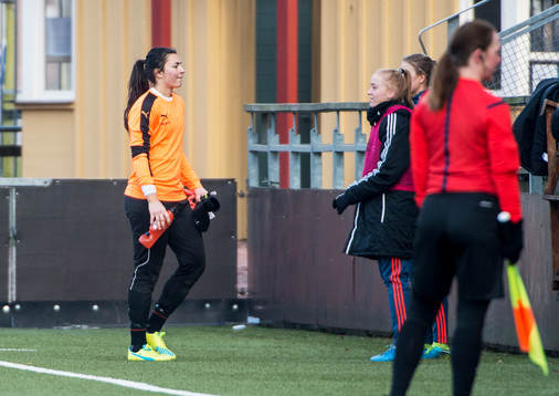 Rosengårds målvakt Zecira Musovic lämnar planen