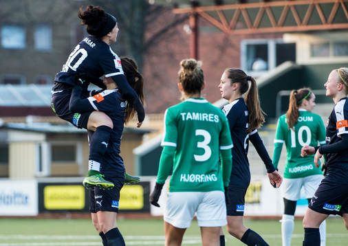 Rosengårds Ella Masar jublar åt Sara Björk