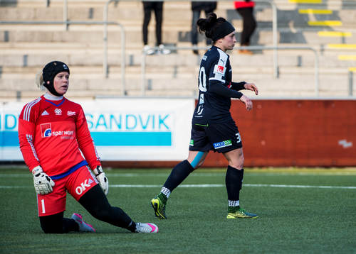 Fortuna Hjørrings målvakt Maria Christensen deppar