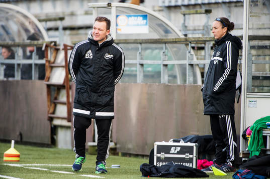 Tränarna Brian Sørensen och Carrie Kveton