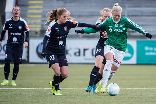 Rosengårds Hanna Persson, Ebba Wieder och Lina Nilsson mot
