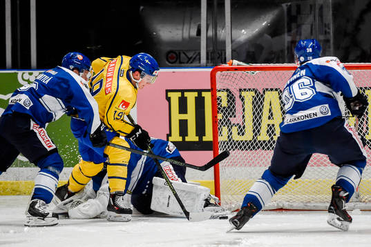 Sveriges Patrik Zackrisson gör 3-0