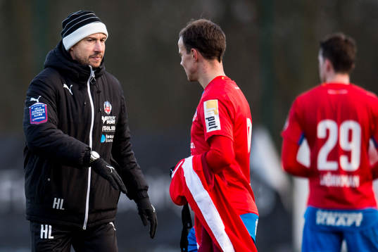 Helsingborgs manager Henrik Larsson (m)