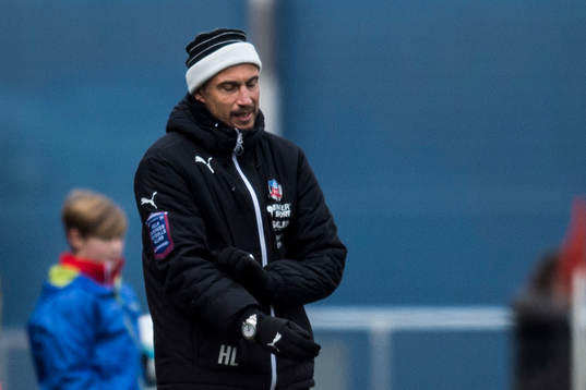 Helsingborgs manager Henrik Larsson deppar