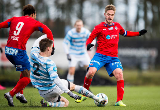 Helsingborgs Matthew Rusike och Johan Mårtensson mot