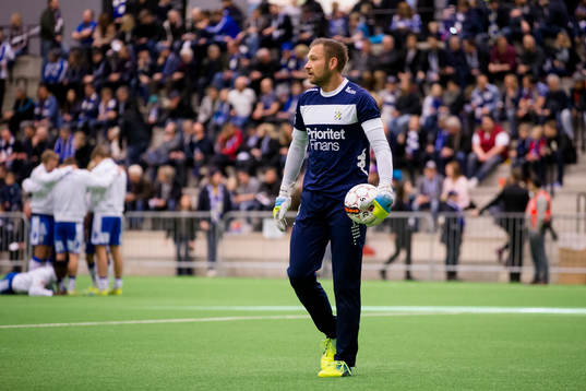 IFK Göteborgs målvakt John Alvbåge innan en