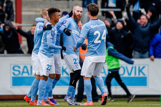Malmö FFs spelare jublar