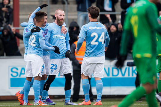 Malmö FFs spelare jublar