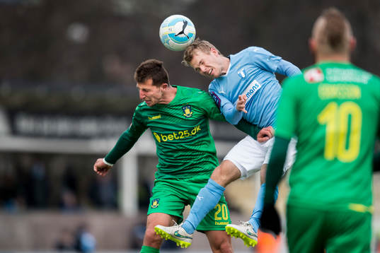 Bröndbys Kamil Wilczek och Malmö FFs Oscar Lewicki