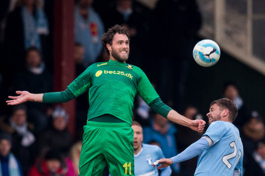Bröndbys Johan Elmander och Malmö FFs Kári Árnason