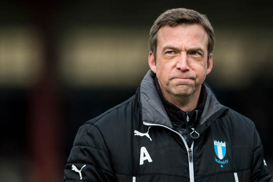 Malmö FFs tränare Allan Kuhn tunder en träningsmatch i