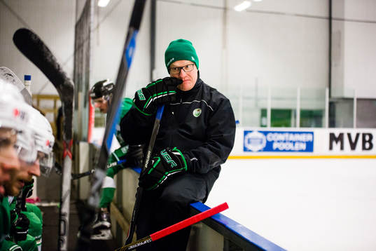 Rögles assisterande coach Magnus Bogren