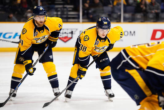 Nashvilles Ryan Ellis och Viktor Arvidsson