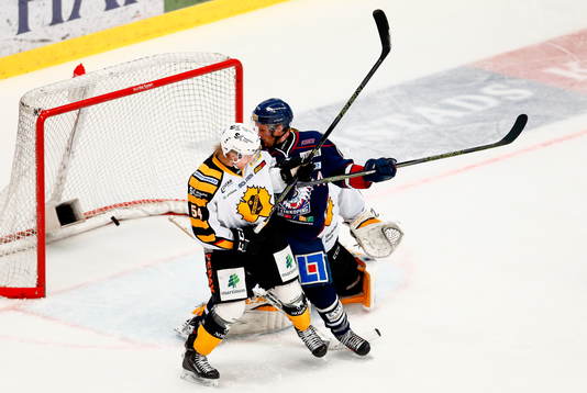 Mål 1-0 av Linköpings Gustav Forsling förbi Linköpings