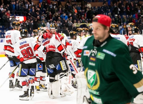 Örebros spelare jublar