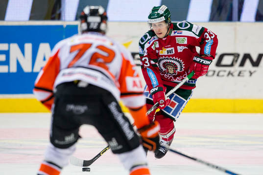 Frölundas Lukas Bengtsson mot Karlskronas Joachim Rohdin