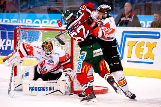 Frölundas Artturi Lehkonen och Karlskronas Anton Grundel