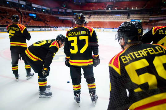 Brynäs Terry Broadhurst före ishockeymatchen i SHL mellan