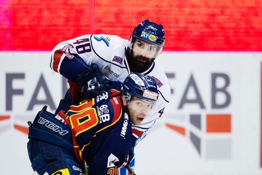 Djurgårdens Matt Anderson och Linköpings Daniel Rahimi