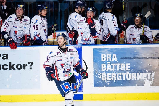Linköpings Sebastian Karlsson jublar