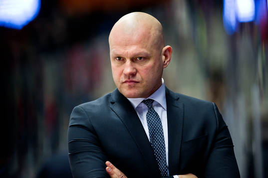 Modos tränare Andreas Johansson