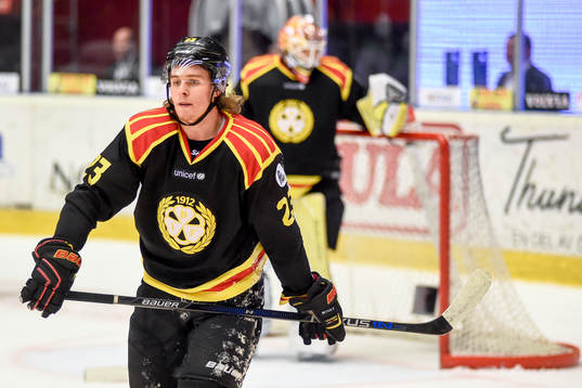 Brynäs Lucas Carlsson deppar