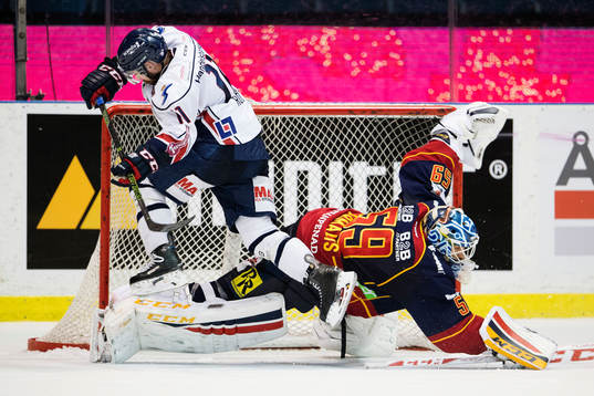 Linköpings Garret Roe lägger