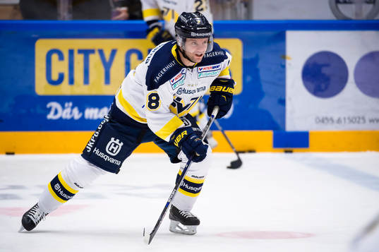 s Pär Arlbrandt värmer upp