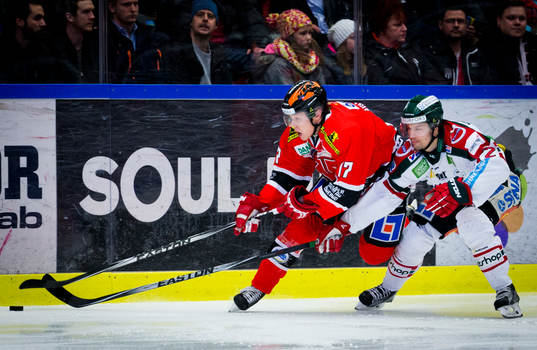 Örebros Daniel Viksten och Frölundas Patrik Carlsson