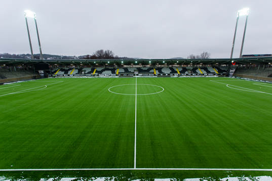 Vy över Bravida Arena innan en fotbollsmatch i Svenska