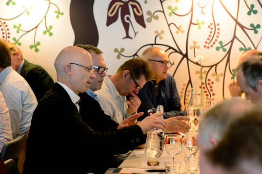 Före detta tränare i Rögle Jim Brithén har samlat