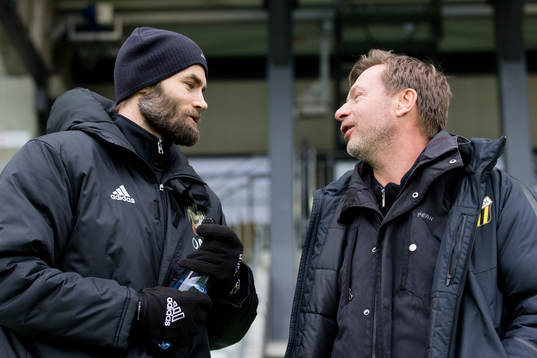 Brommapojkarnas tränare Olof Mellberg och Häckens