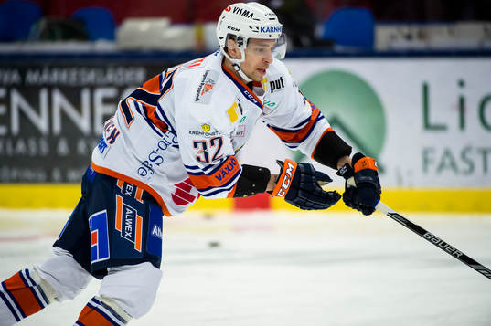 Växjös Sakari Salminen värmer upp
