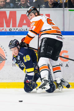 s Erik Andersson mot Karlskronas Daniel Gunnarsson