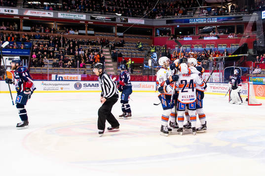 Växjös Gustav Rydahl har gjort 2-0 och jublar