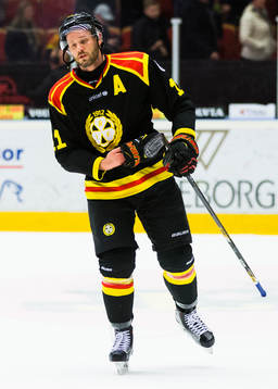Brynäs Jesper Ollas ser deppig ut
