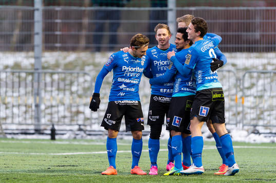 Halmstads spelare jublar