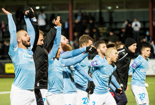 Malmö FFs Jo Inge Berget jublar med lagkamraterna