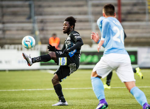 Sirius Kingsley Kofi Sarfo mot Malmö FFs Vladimir Rodic