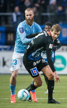 Sirius Oscar Pehrsson mot Malmö FFs Jo Inge Berget