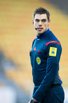 Domaren Magnus Lindgren
