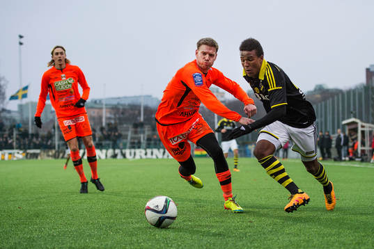 s Niclas Eliasson