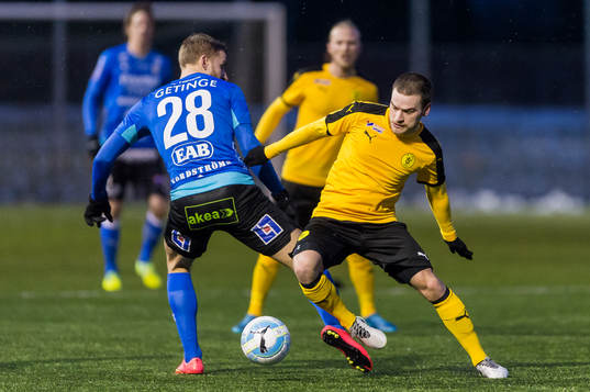 Halmstads Alexander Ruud Tveter och Frejs Pontus Silfwer
